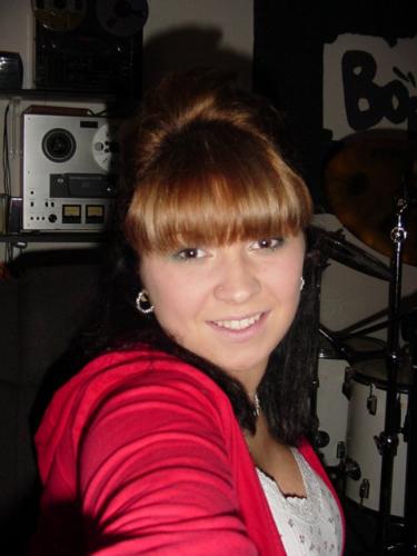 Myself - Cute Bouffant