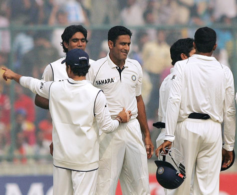 kumble - kumble marrched his way to win the match and win the man of the match award as well