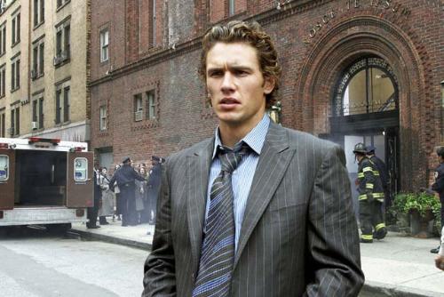 Harry osborn - I like this character, he's smart and rich. He's got good friends. sad though his father don't see how great a son he had before he dies in this movie. but thats life, it happens.