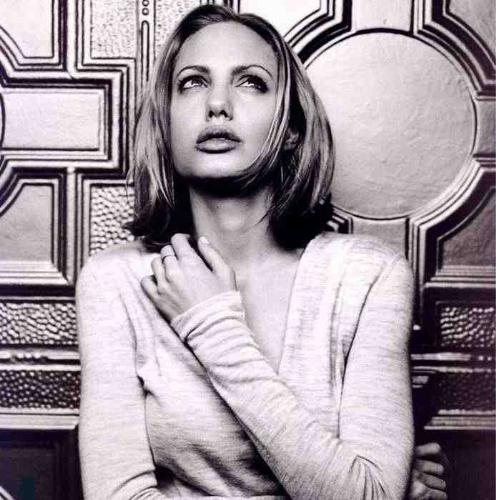 Angelina Jolie - Angelina Jolie photos