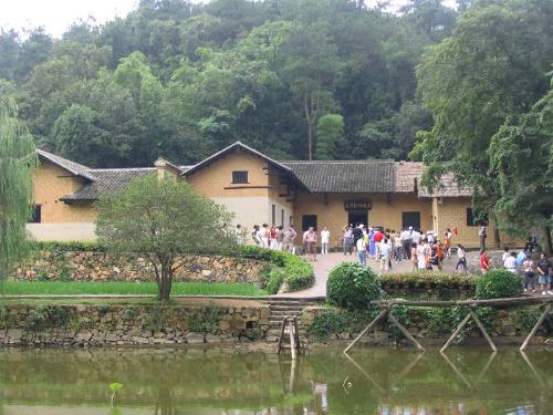 hometown dwelling - This is the place where maozedong lived.