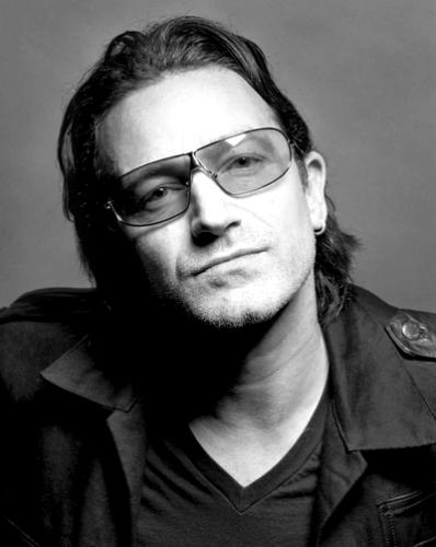 Bono Vox - U2 main voice, Bono Vox.