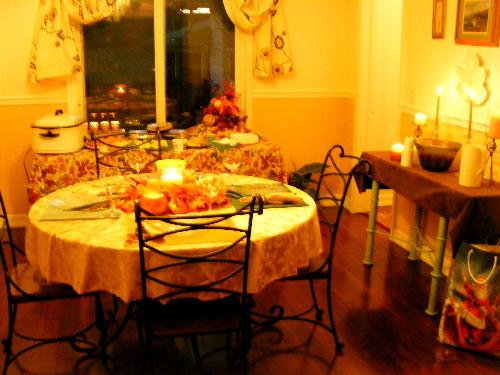 Thanksgiving 2007 - Thanksgiving at our house this year. My wife did a beautiful job decorating, don't you think?