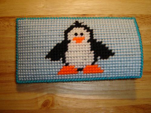 Penguin Eyeglass Case - Glass case which is lined with felt. 