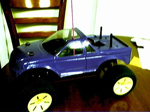 monster truck - 1/10 .18 nitro monster truck