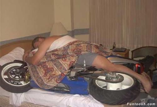 Funny - Men are also romantic......  [:P].. lol