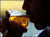 Over-30s &#039;ignore alcohol advice&#039; - The body becomes less able to deal with alcohol with age