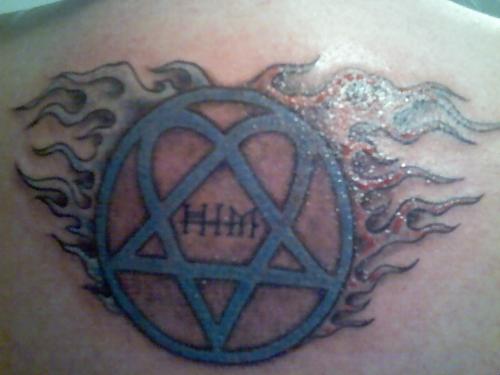 Heartagram - Tattoo of a heartagram :D