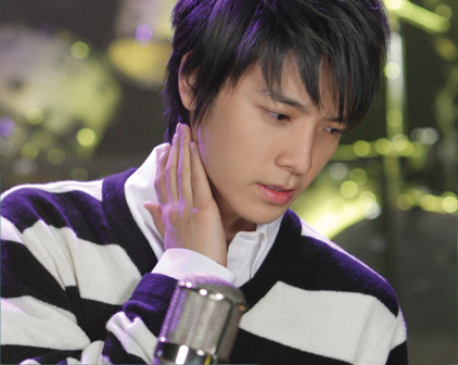 Lee Donghae - Lee, Donghae ... a singer/dancer/mc/actor and member of a South Korean boyband group called Super Junior. This promotional picture was taken as part of the SM TOWN winter 2007 album (I think)