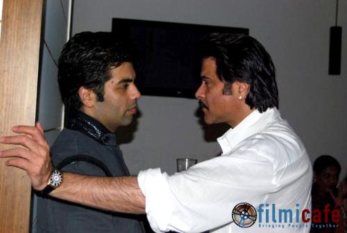 Anil Kapoor & Karan Johar in a romantic pose ??? - Whats going on ?! o.O Its looks like Karan Johar Found himself a new boyfriend...lol