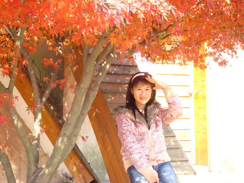 it is me - It is taken when I travelled in Hunan Changsha.The scenery there is very beautiful.