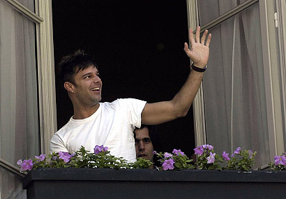 wave to his fans - ricky wave to his fans