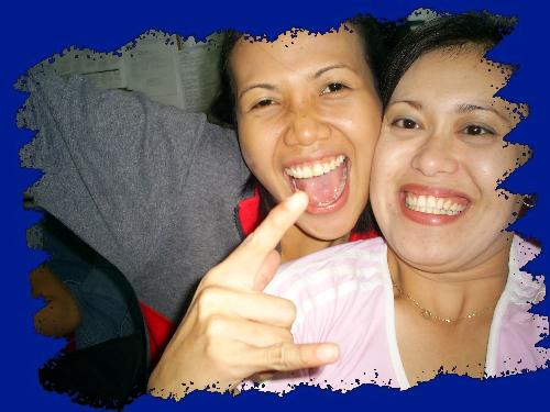 Che and Flor - At the office