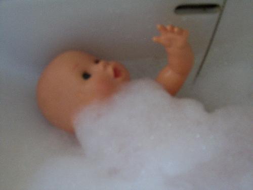 Bathtime - Doll is having a bath! Bathtime - Doll is having a bath!