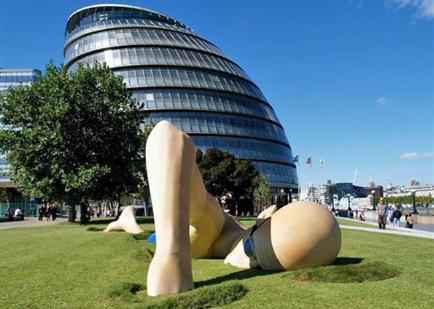 legs - Legs giant in form of art