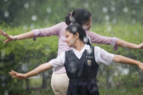 Rain - Singing and dancing in the rain.