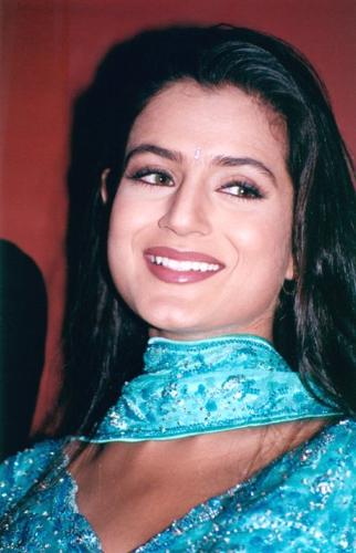 amisha patel - amisha patelllllllllllllllllllllllllllllllll