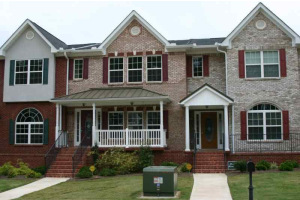 townhome  - This is a beautiful 3 story townhome that is for sale here. I think its absolutely georgeous.