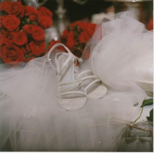 wedding shoes - white wedding shoes red roses wedding shoes - white wedding shoes red roses