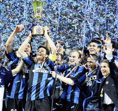 playing football - inter milan