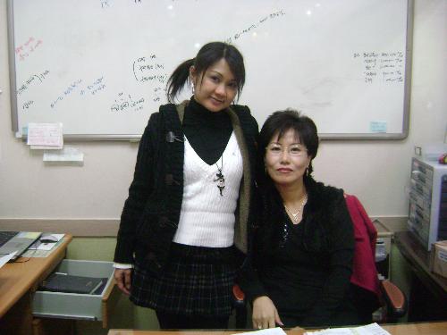 with Tres 1st lady Naya - Photo ops with the boss' wife.