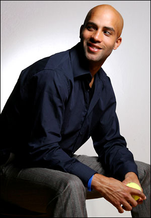 ^^^^^good looking^^^^^ (lol) - This is Tennis Player James Blake