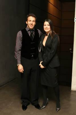 Alessandro Del Piero - Name	Alessandro Del Piero Nationality	Italy Born	1974-11-09 (33 years) City of Birth	Conegliano Veneto - Italy Position	Forward Height	173 cm Weight	73 kg Web	http://www.alessandrodelpiero.com/ Club	Juventus