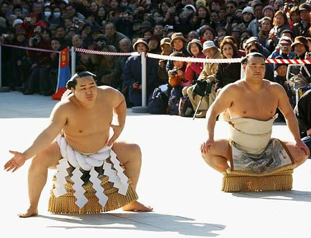 Sumo ceremony - Yokozuna Asashoryu performing a sumo opening ceremony