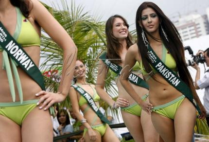 Beauty - Sehr Mahmood, the current winner and queen of Miss Pakistan World, is representing Pakistan in the world's third largest beauty pageant, Miss Earth 2006.