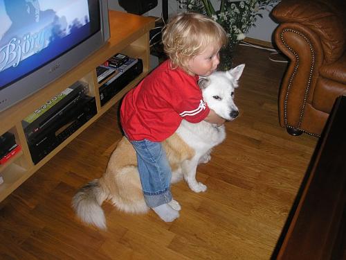 Noi and Hera - The boy is not on her top ten favorites list lol