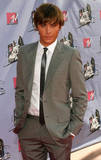 zac efrons picture - zac efron. wears to much makeup?