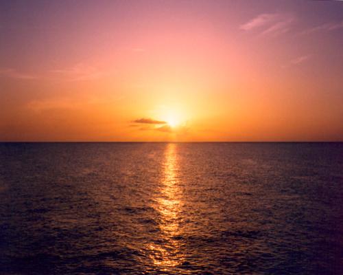 Sunset - Pahn love's this sunset. Pahn's uses this for a Background