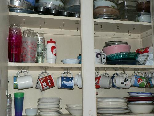 my kitchen cupboard - Here is a picture of the way my kitchen cupboard is organized so you can see for yourself in case my description isnt very easy to understand.