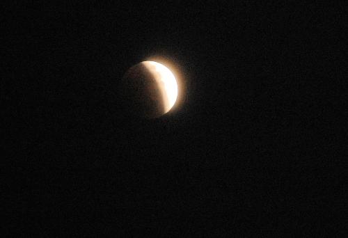 lunar eclipse - this was taken at about 9:45