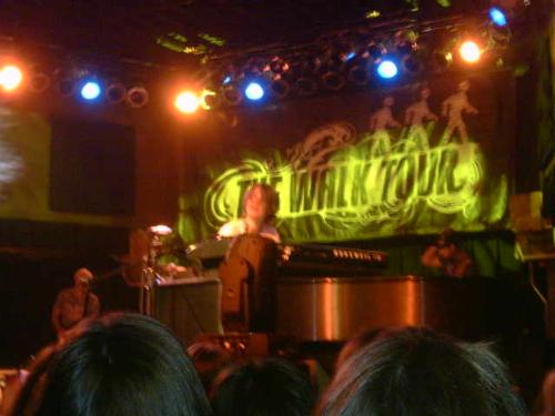 Taylor - It's a little bit blurry, but he still looks FINE