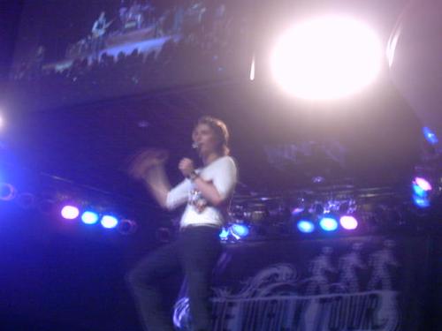 Taylor - getting the crowd into it now