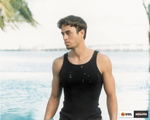 enrique - A wallpaper to all you enrique fans  rydhm divine