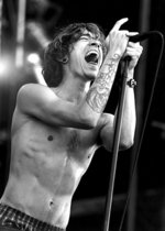 Brandon Boyd - Brandon singing hardcore :D