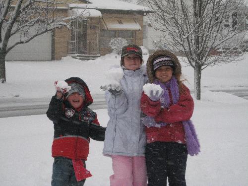kids having fun in snow - kids having fun in snow on there snowday