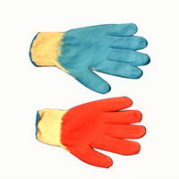 plastic gloves - wear plastic gloves to wash dishes