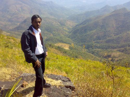 i am 1600ft from sea level. - i went to orissa(state) in india.there i went to hilltop with my friends.the photo is taken around 12:30pm.the place is really super.
