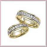 Wedding Rings - Picture of wedding rings. 