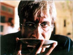 photo of movie sarkar - amitabh drinking tea.