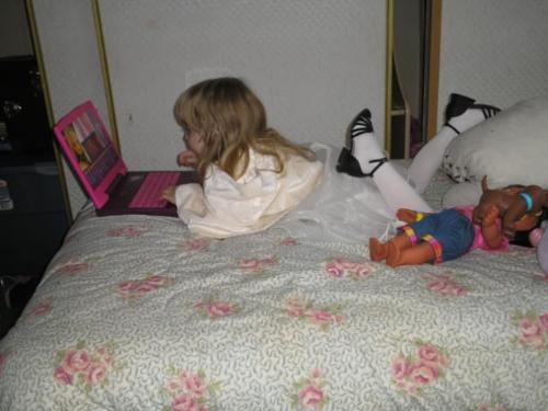 Dana Noel 05 - playing with her sisters computer. Thinks she is grown already
