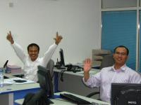 jules - this photo was taken in the office, we we're having a good time there you know (taking picture here and there) coz the boss is not around. ;)