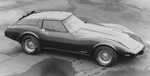 old car - A stylish old car.