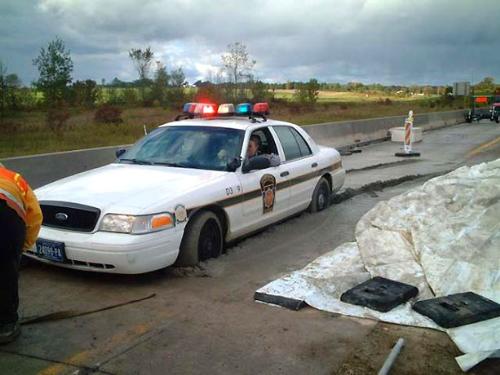 dumb cop - well just when u think cops cant get any dumber heres more.