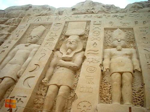 'Sandsation' Exhibit - A giant professional sandcastle exhibit created for 'Sandsation'.