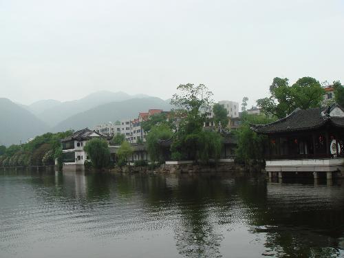 a beautiful lake 2 - sight view in the city