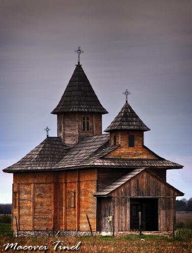 Church in HDR - this is the remake of the HDR image in the HDR discussion i started. please let me know what you think.  take care